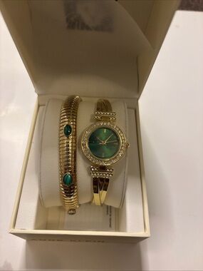 Gold-Tone Women's Watch and Bracelet Set with Green Dial